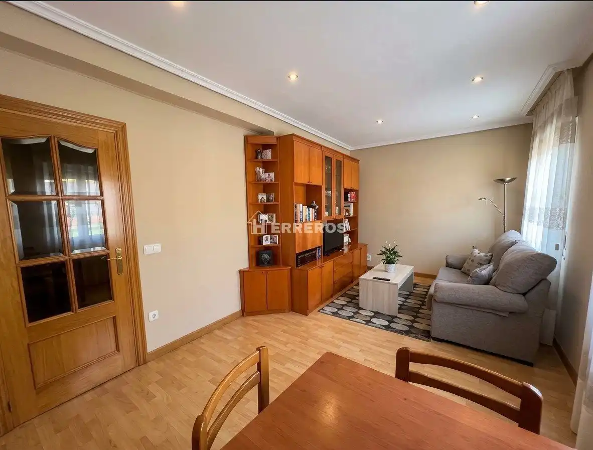 Apartment with terrace for sale in luis barron