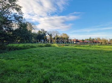 Wohnbaugrundstück zum Verkauf in La Pesa de Pría