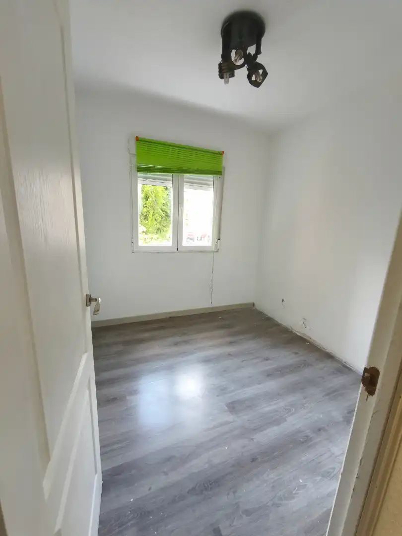 Dormitori de Pis en venda en Móstoles amb Aire condicionat, Parquet i Moblat