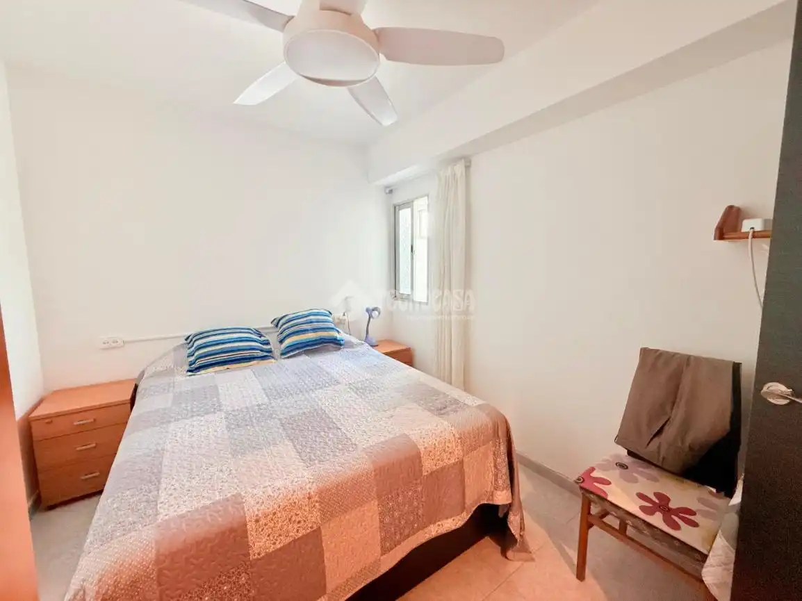 Schlafzimmer von Wohnung zum Verkauf in Mislata mit Klimaanlage und Balkon