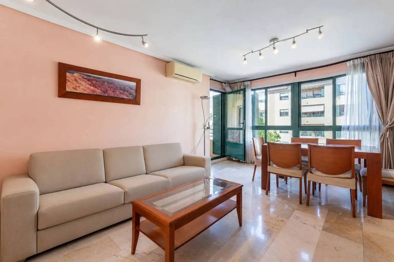 Sala d'estar de Pis en venda en  Palma de Mallorca amb Aire condicionat, Calefacció i Jardí privat