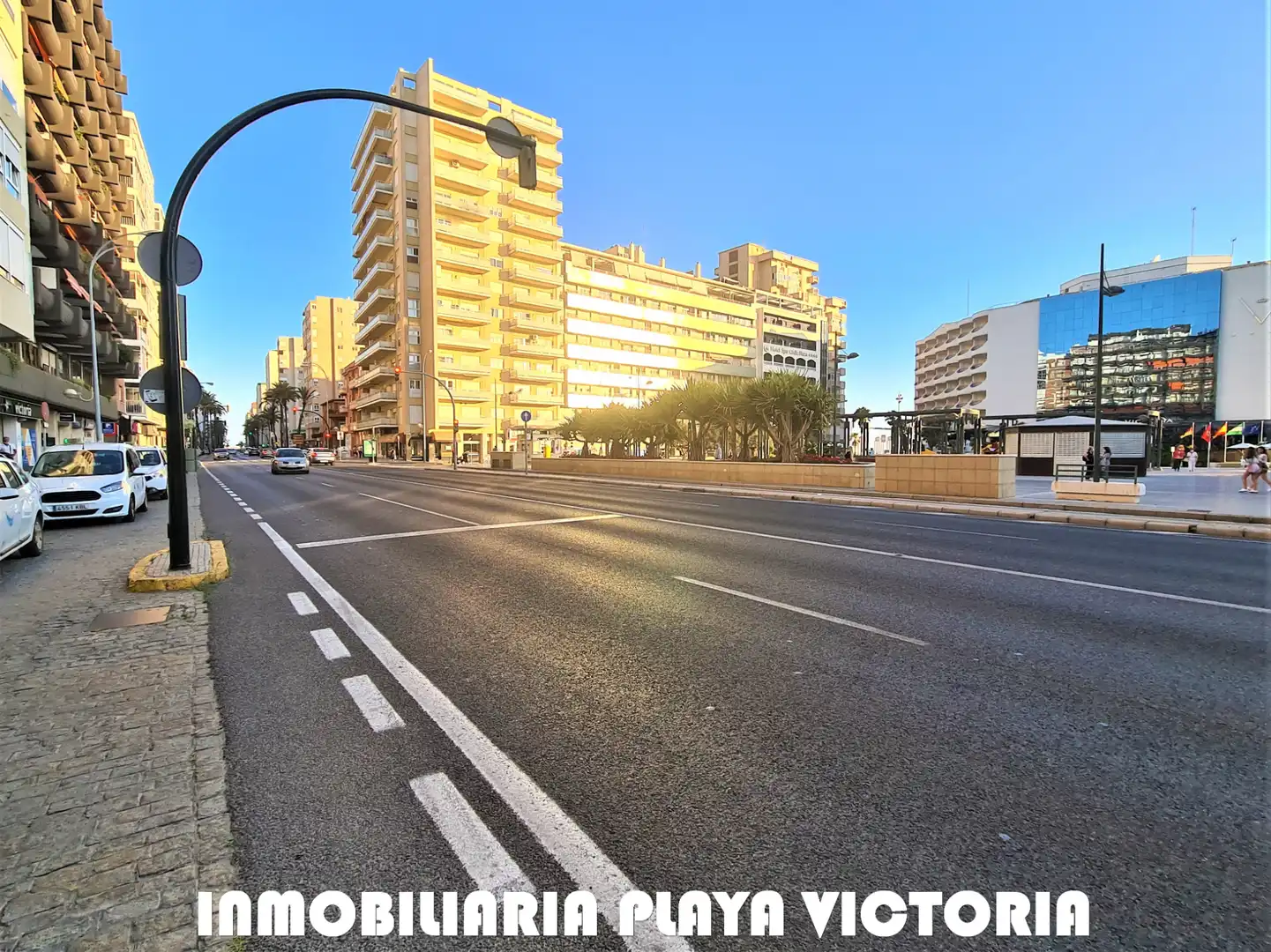 Vista exterior de Piso en venta en Cádiz con Terraza