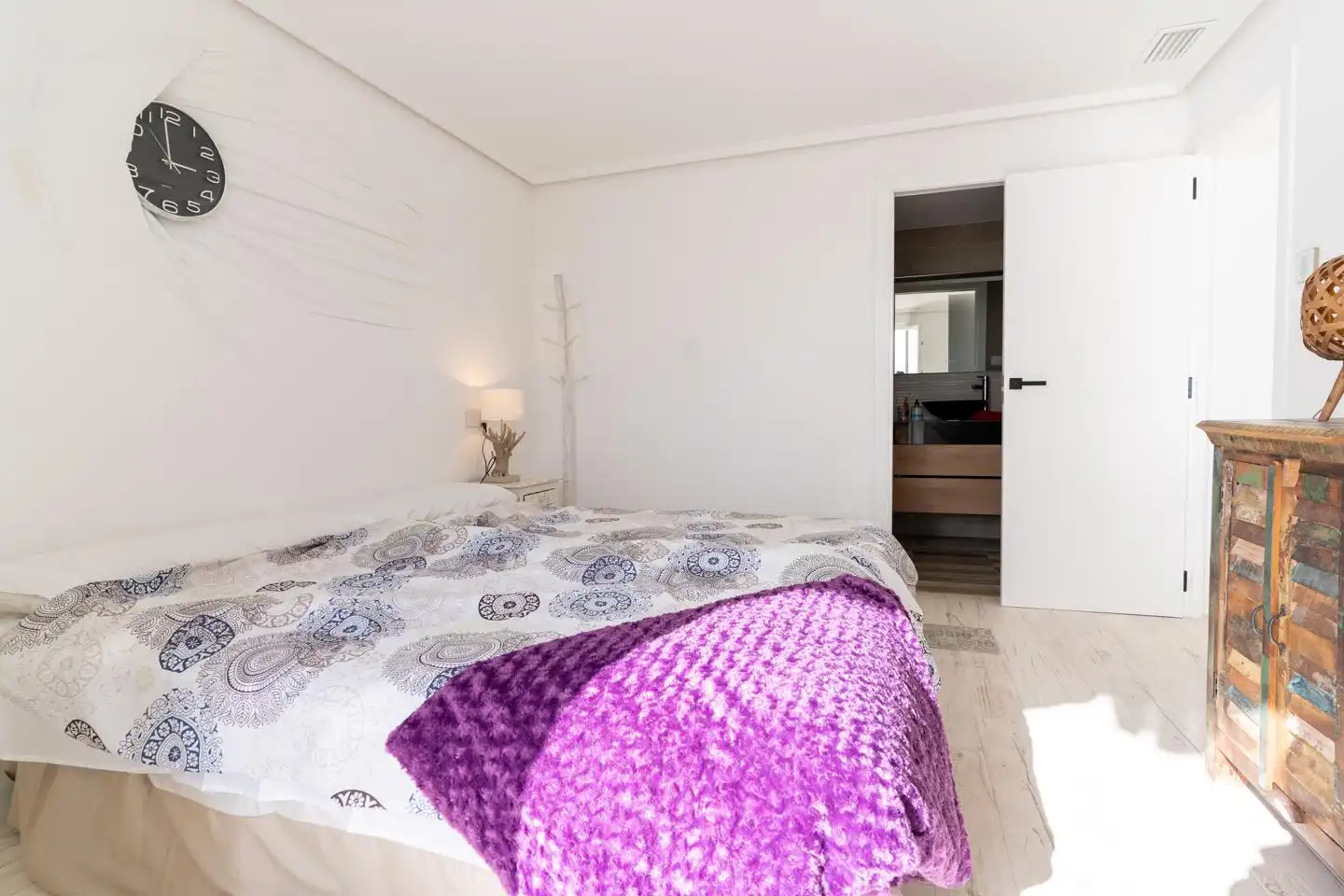 Schlafzimmer von Wohnung zum Verkauf in Santa Pola mit Klimaanlage, Heizung und Terrasse