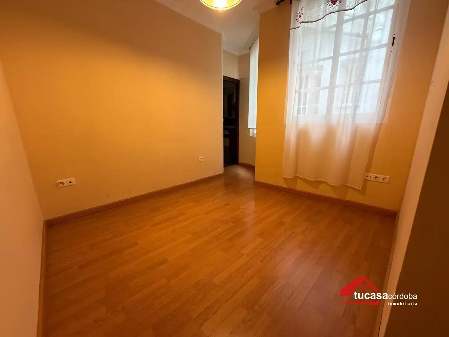 Habitación de Piso en venta en Córdoba con Terraza, Trastero y Amueblado