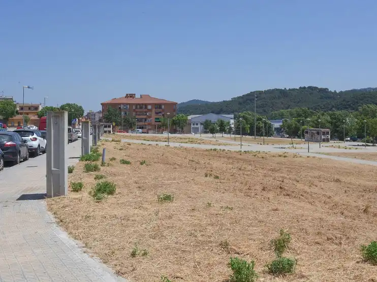 Wohnbaugrundstück zum Verkauf in Carrer de Girona 2, imagen 3