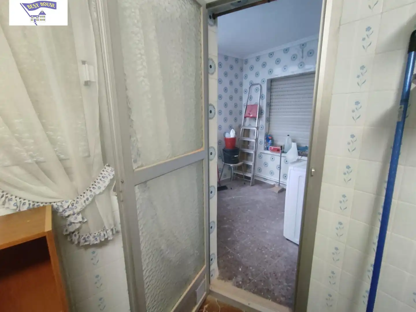 Bathroom of Flat for share in Albacete  with Balcony