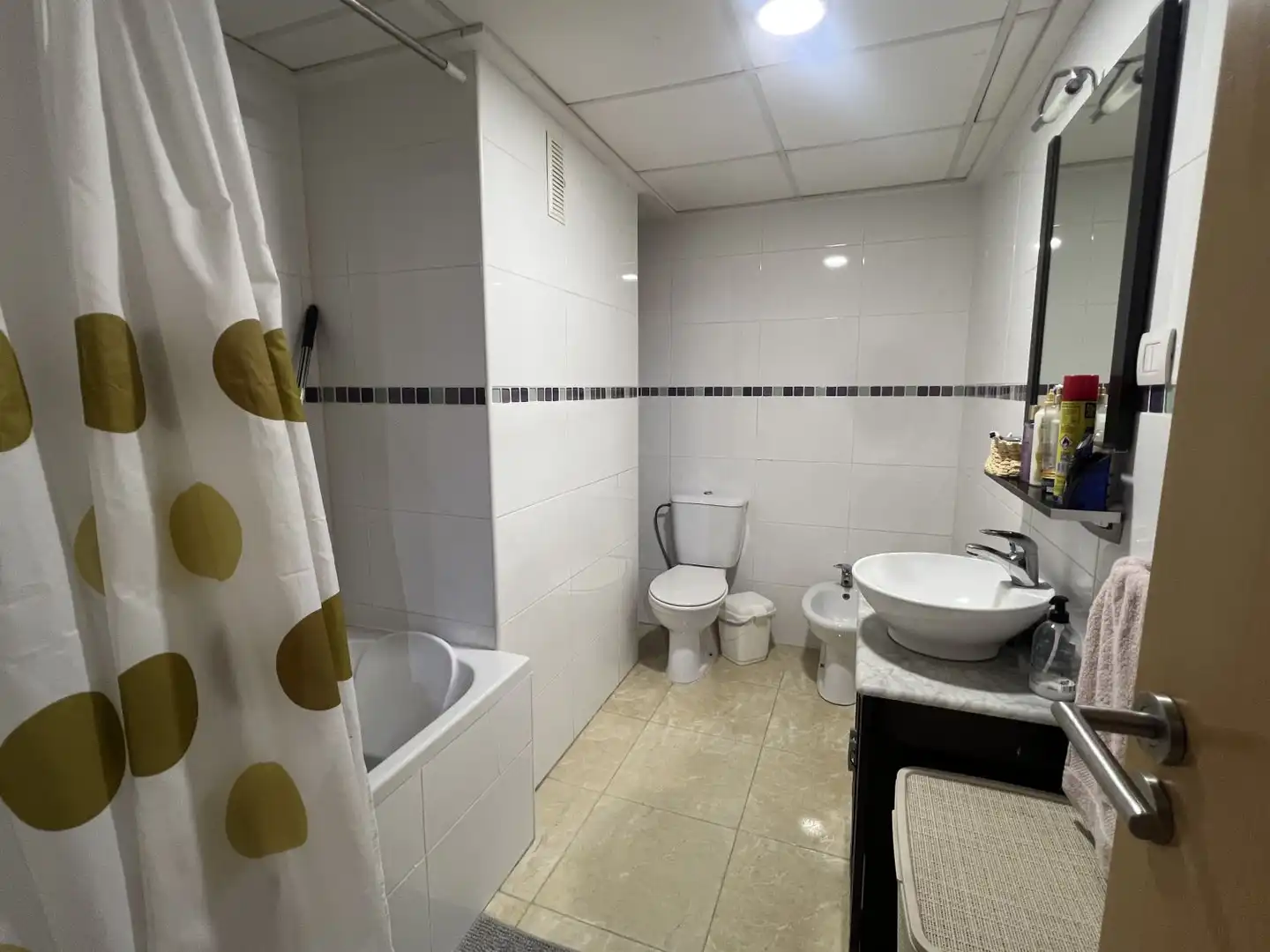 Bathroom of Duplexes for sale in Castellón de la Plana / Castelló de la Plana  with Air Conditioner and Terrace