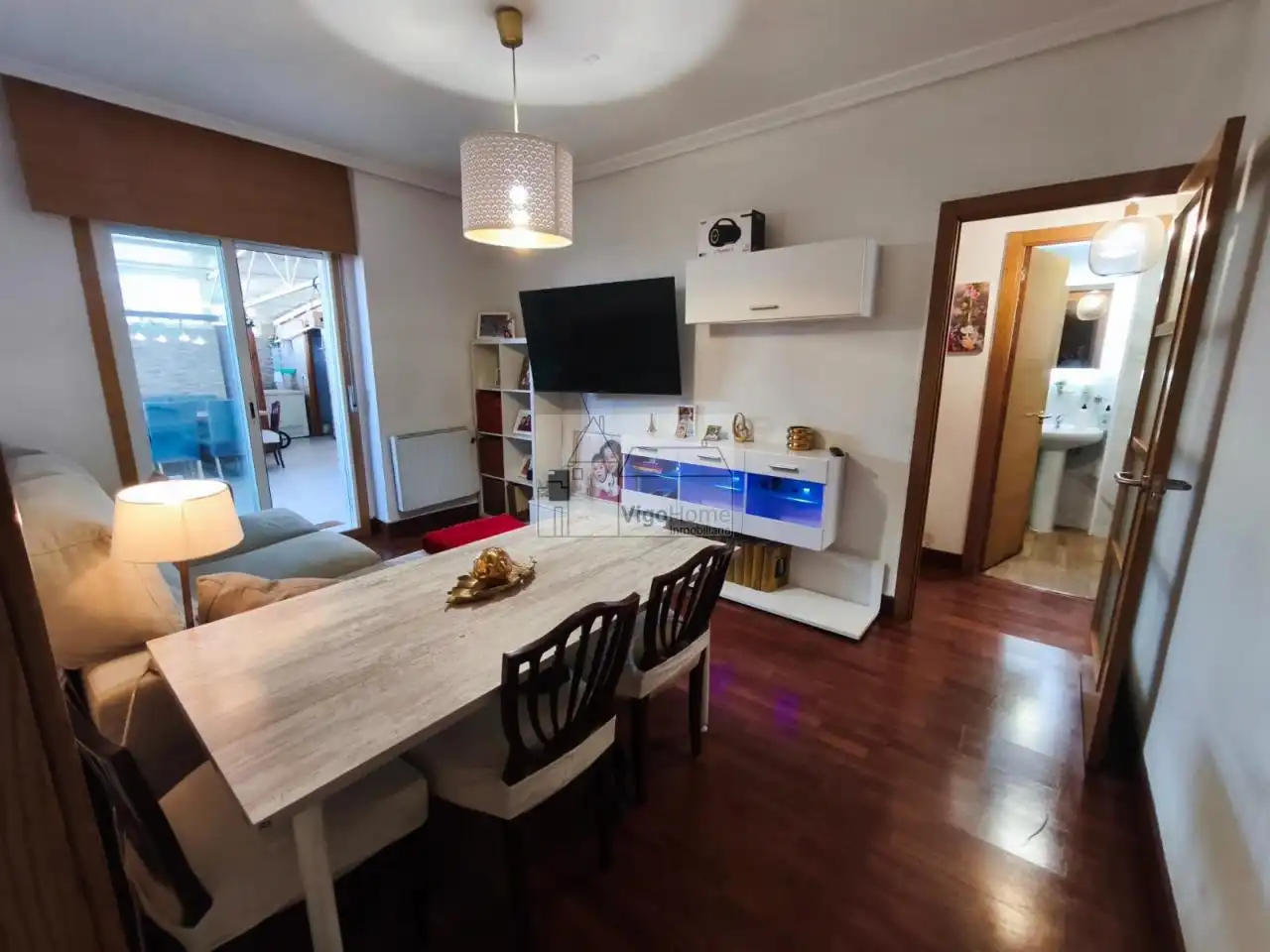 Sala de estar de Piso en venta en Vigo  con Calefacción, Terraza y Trastero