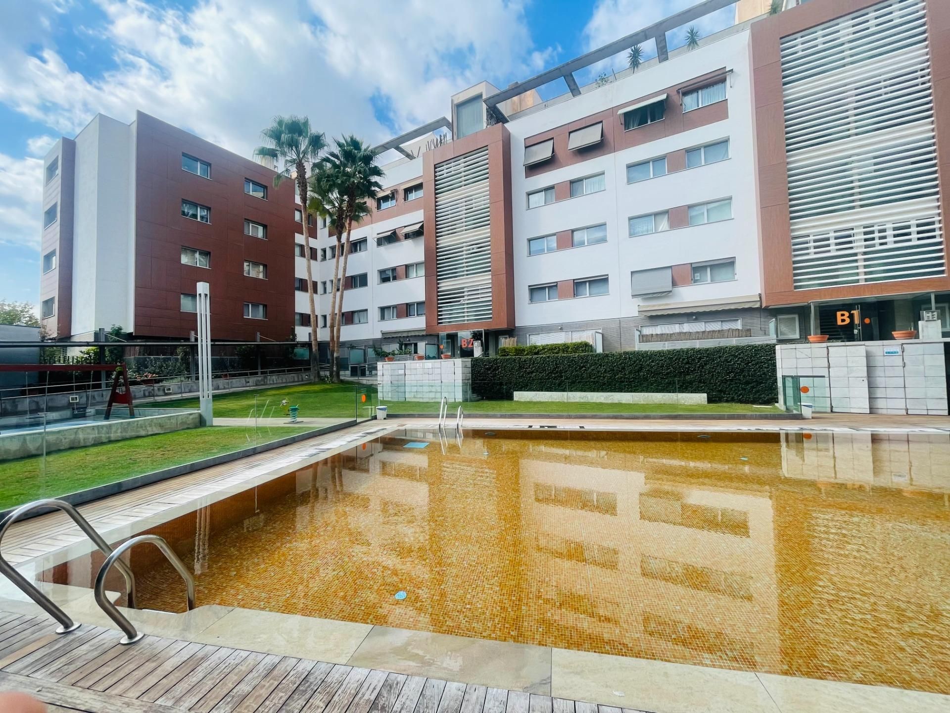 Vista exterior de Pis de lloguer en Armilla amb Aire condicionat, Calefacció i Jardí privat