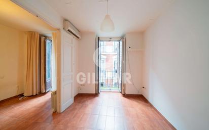 Bedroom of Flat for sale in  Madrid Capital  with Air Conditioner and Heating