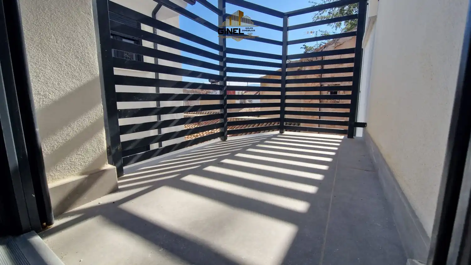 Terraza de Piso de alquiler en Jaén con Aire acondicionado, Calefacción y Trastero