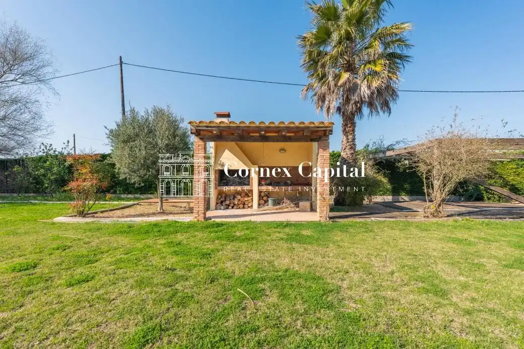 Jardí de Finca rústica en venda en Torroella de Montgrí amb Aire condicionat, Calefacció i Jardí privat