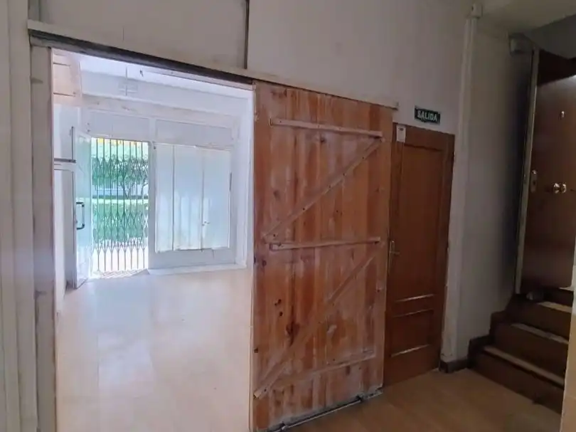 Local en venta en Madrid con Parquet