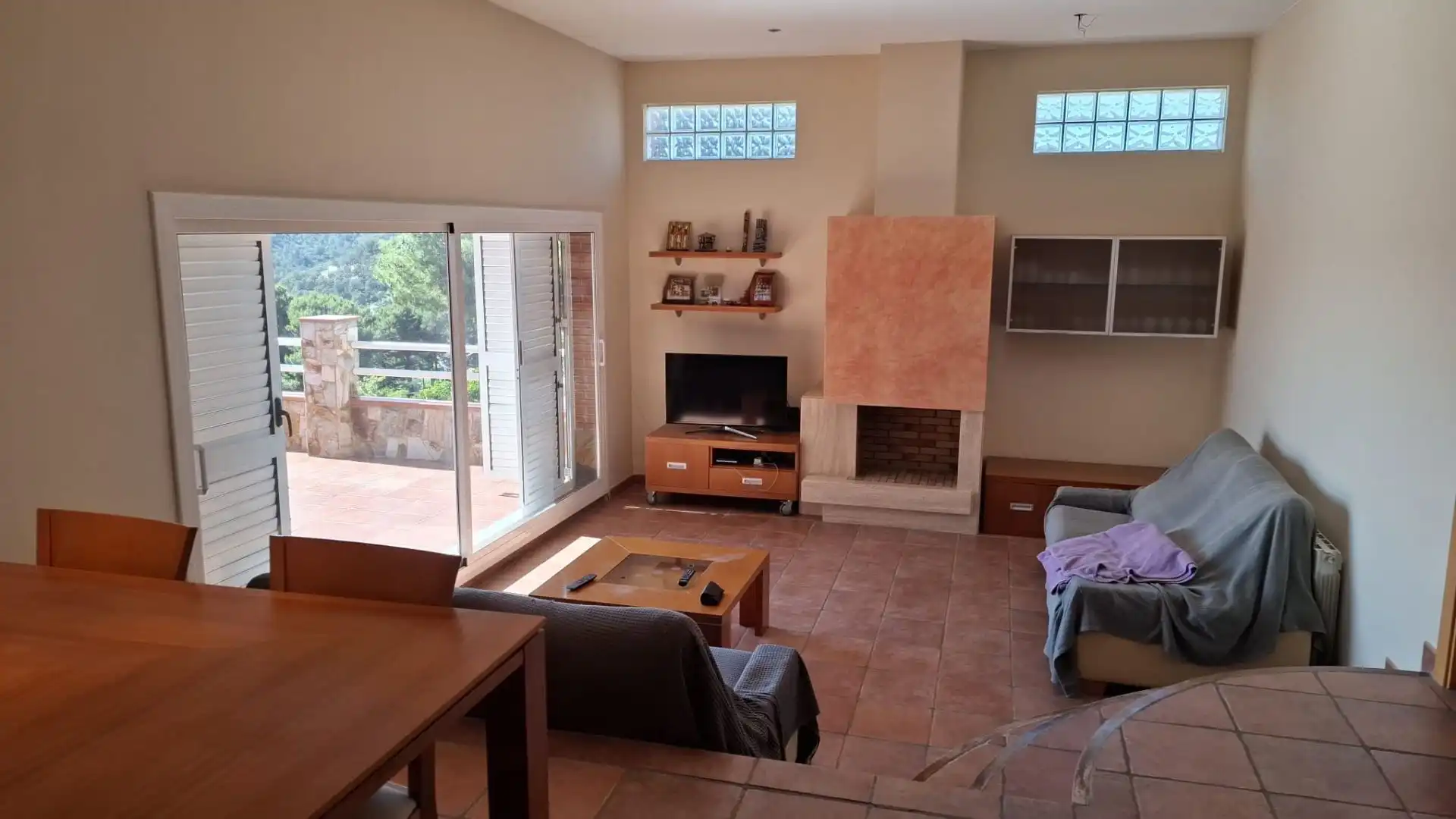 Sala de estar de Casa o chalet en venta en Olesa de Bonesvalls con Calefacción, Terraza y Trastero