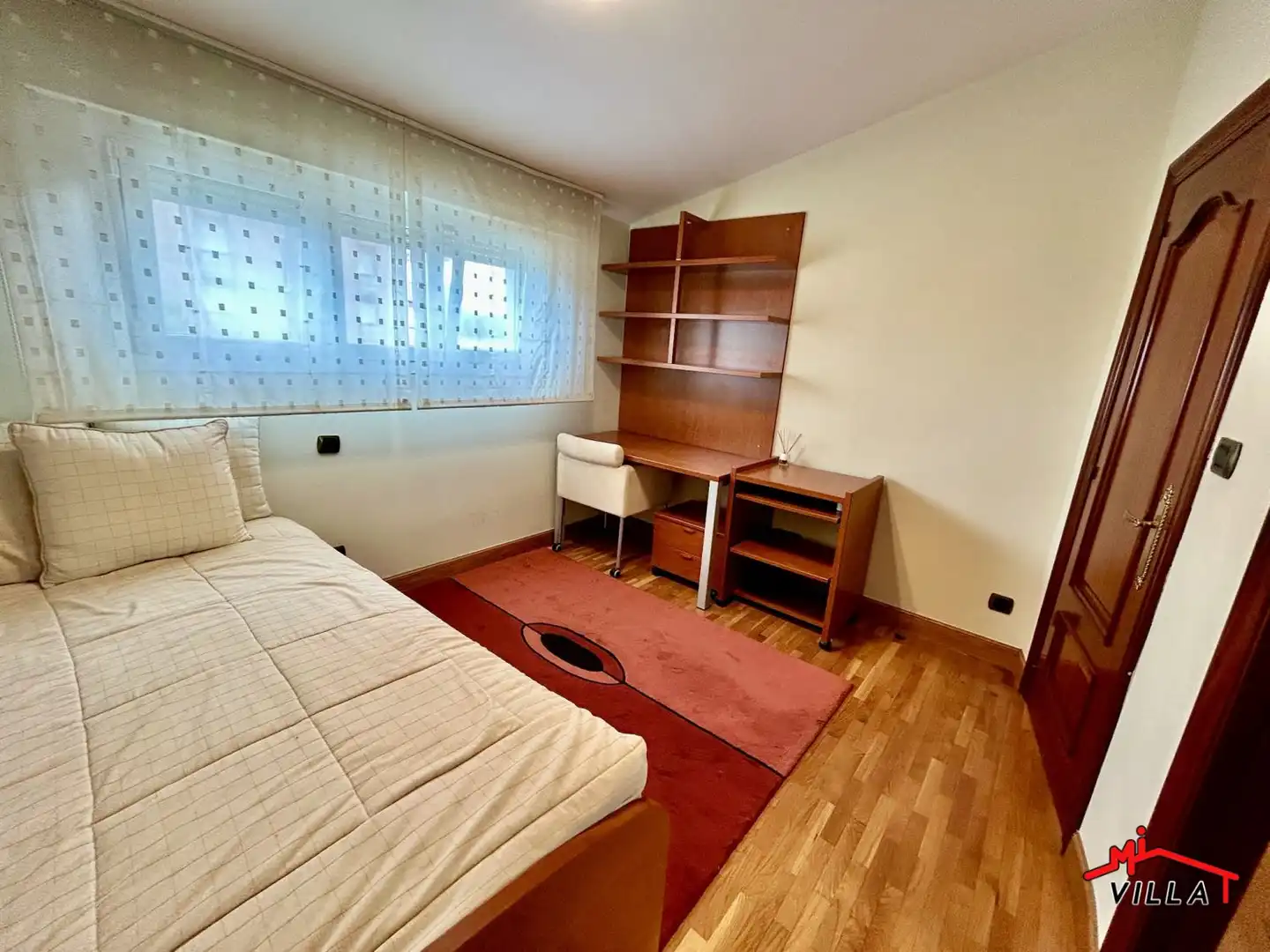 Schlafzimmer von Haus oder Chalet zum Verkauf in Laredo mit Heizung und Terrasse