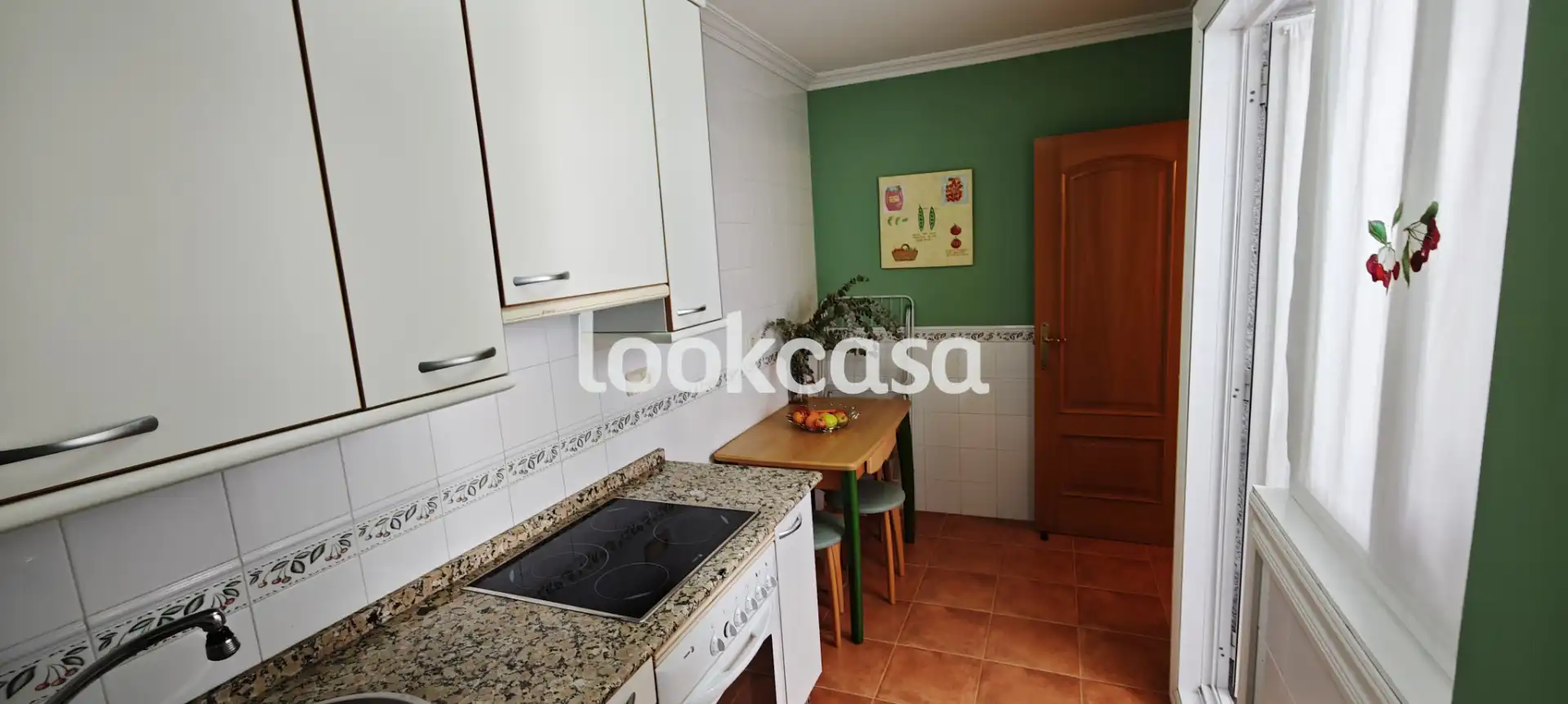 Cuina de Àtic en venda en Sanxenxo amb Calefacció, Parquet i Terrassa