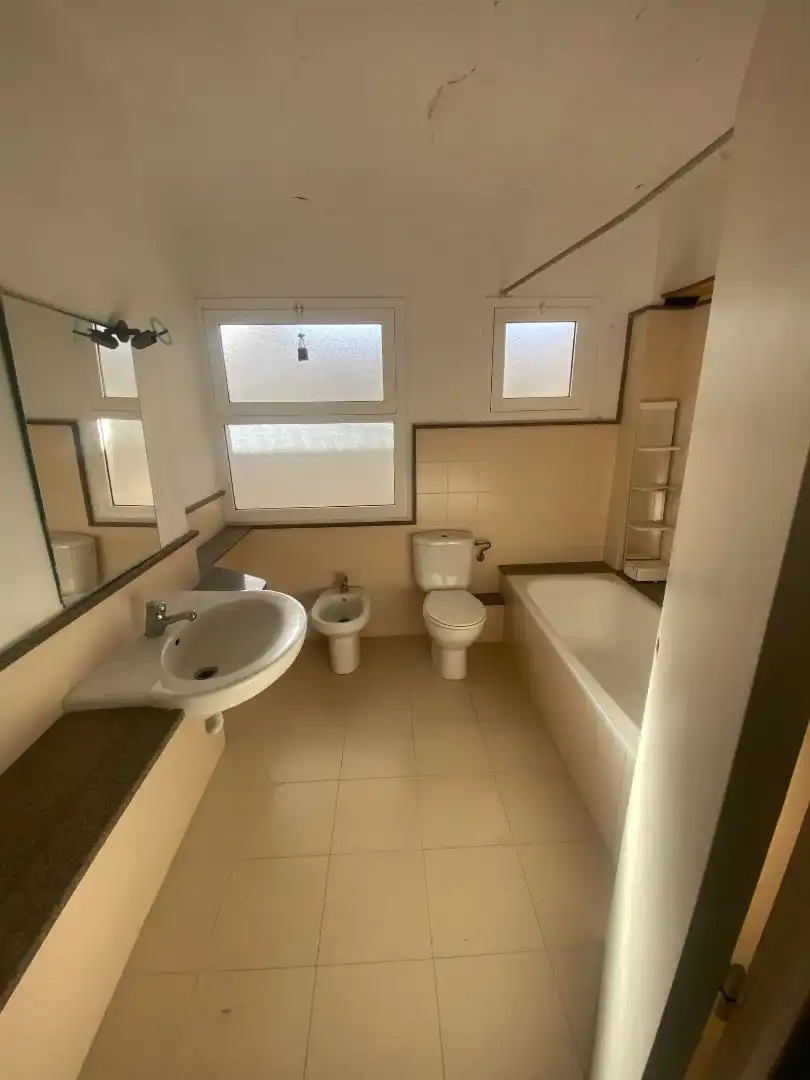 Baño de Piso en venta en Girona