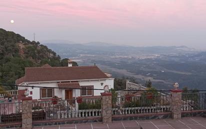 Vista exterior de Casa o xalet en venda en Tordera amb Terrassa