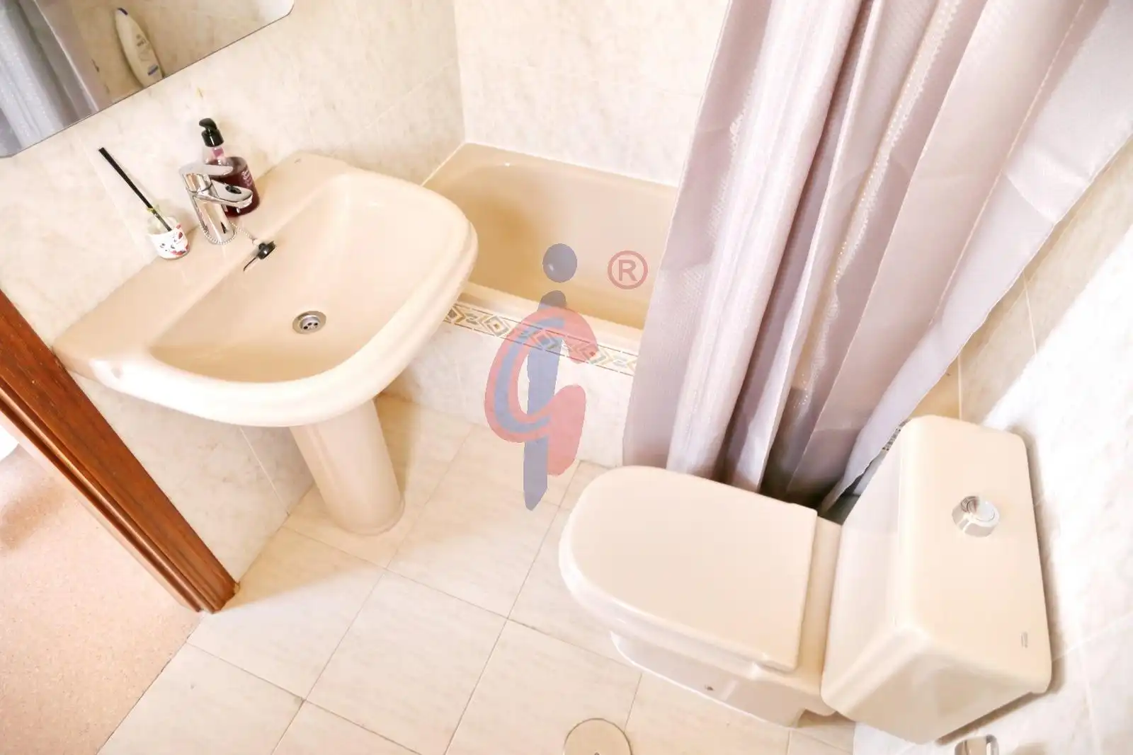 Badezimmer von Wohnungen zur Miete in Guardamar del Segura mit Klimaanlage, Heizung und Terrasse