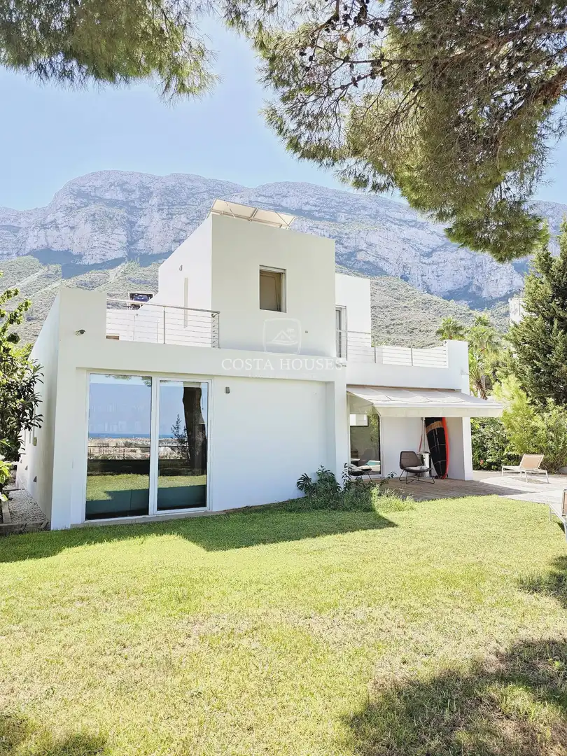 Exterior view of Houses for sale in Dénia  with Air Conditioner, Private garden and Terrace
