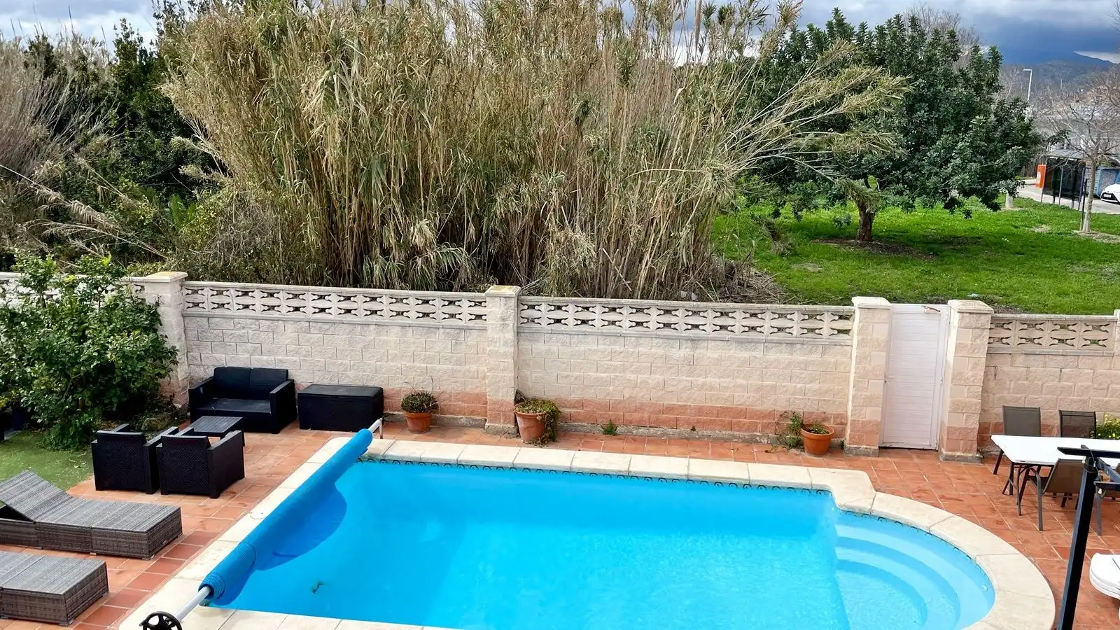 Schwimmbecken von Haus oder Chalet zum Verkauf in Gandia mit Klimaanlage, Heizung und Privatgarten