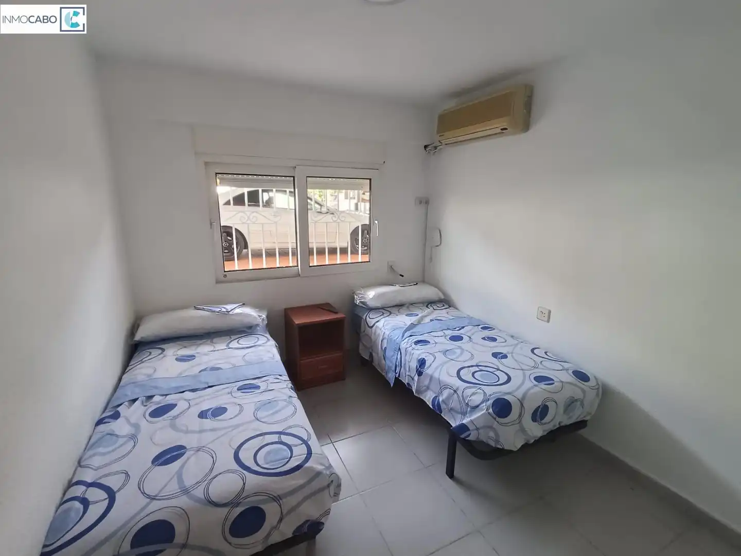 Dormitori de Apartament de lloguer en Los Alcázares amb Aire condicionat, Terrassa i Traster