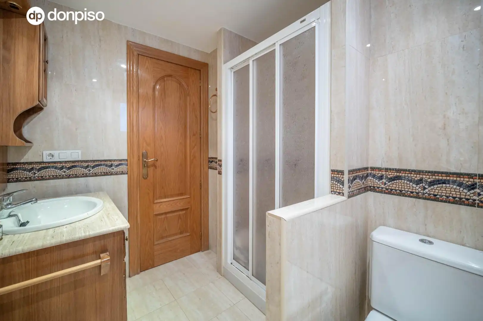Piso con terraza en venta en Calle EMPERATRIZ EUGENIA 6, imagen 33