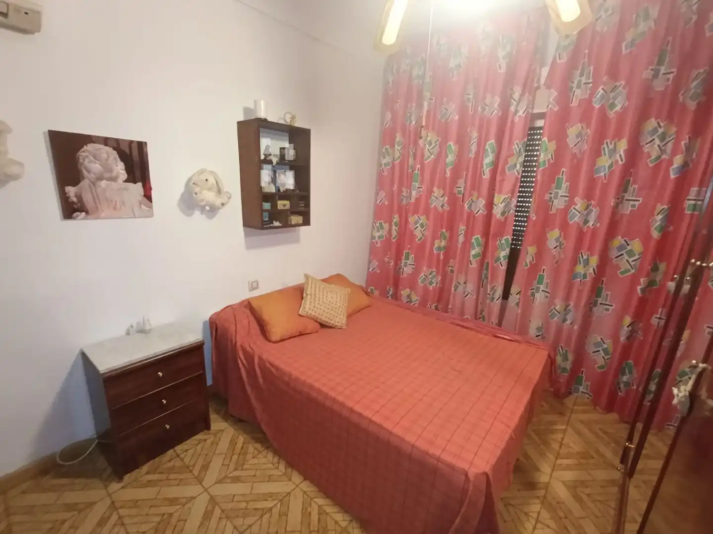 Habitación de Casa adosada en venta en Linares con Aire acondicionado, Calefacción y Terraza