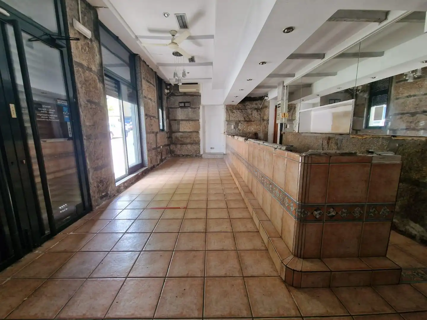Commercial properties for sale in ERVEDELO, 83, Vistahermosa