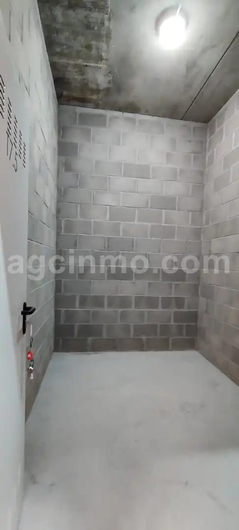 Piso en venta en Valladolid con Calefacción, Terraza y Trastero