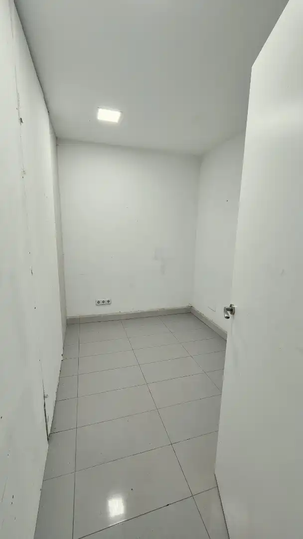 Commercial properties for sale in Carabanchel