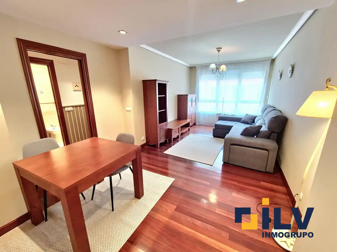 Sala de estar de Piso de alquiler en Santurtzi  con Calefacción