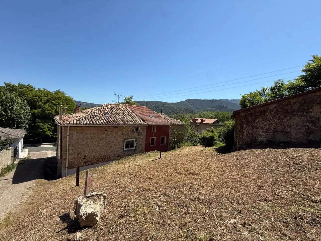 Casa adosada en venta en Oña