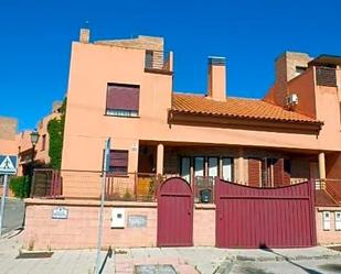 Vista exterior de Casa o xalet en venda en Las Gabias amb Terrassa i Balcó