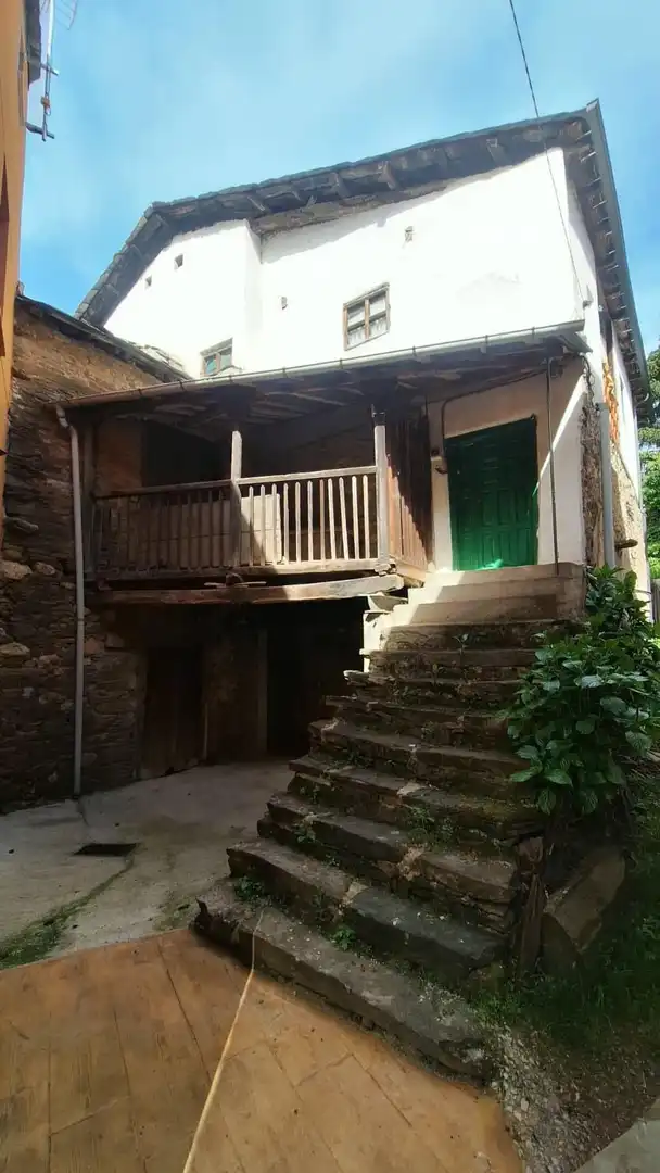 Vista exterior de Casa o xalet en venda en Ponferrada