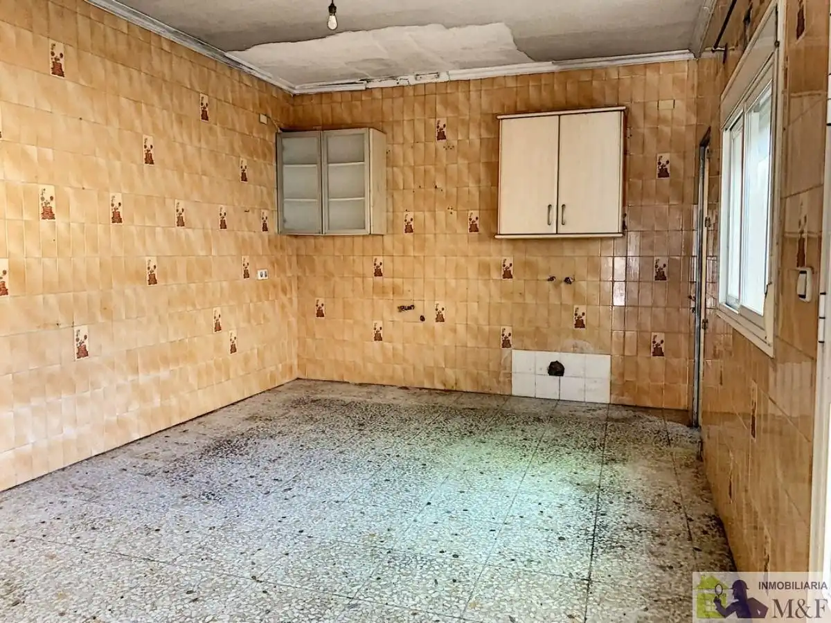 Flat with terrace for sale in Palma del Río, imagen 6