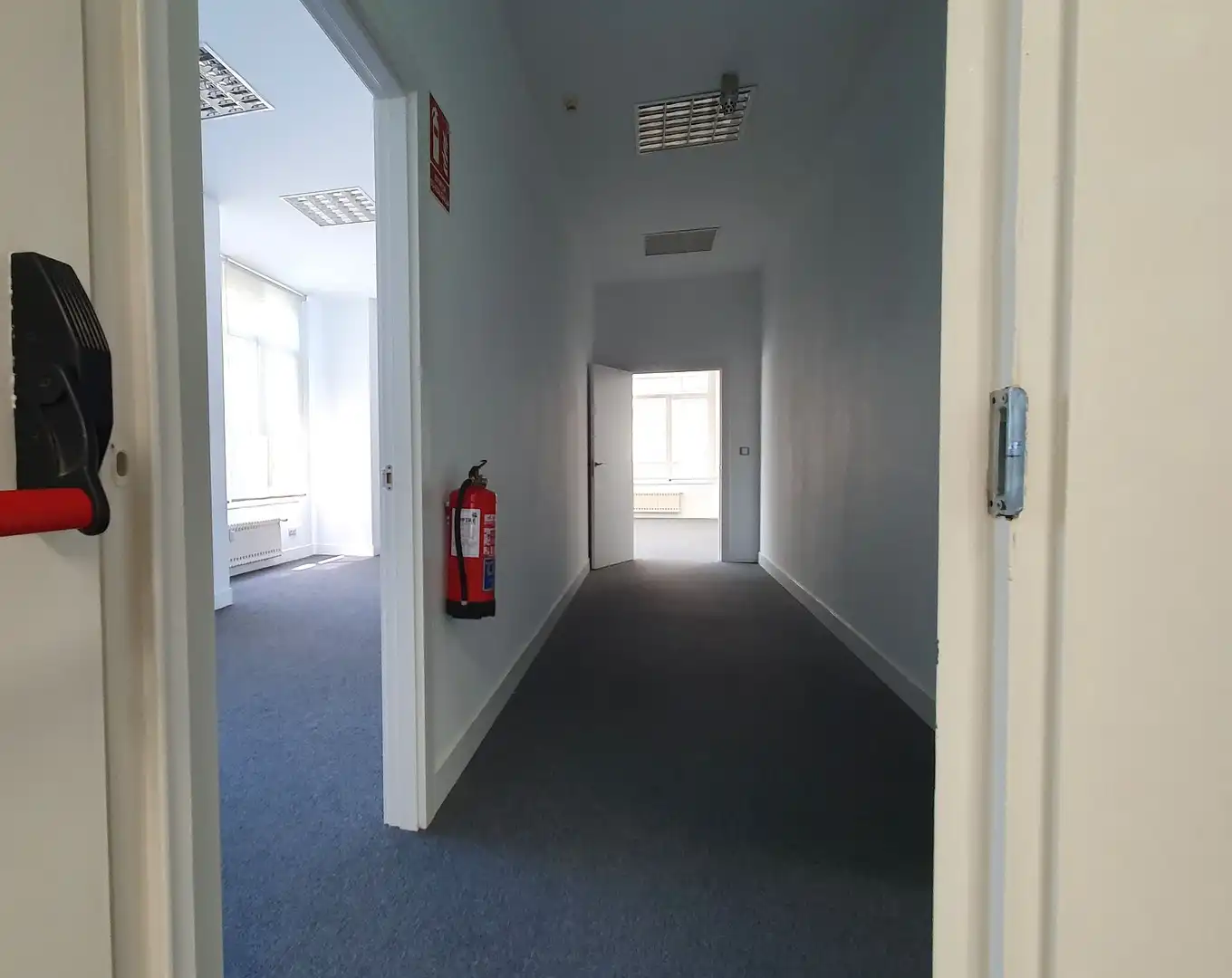 Business premises to rent in Centro - Mendibil - Santiago, imagen 29