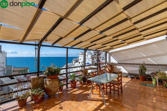 Casa adosada en Venta en  REAL (CAL) en La Caleta - La Guardia