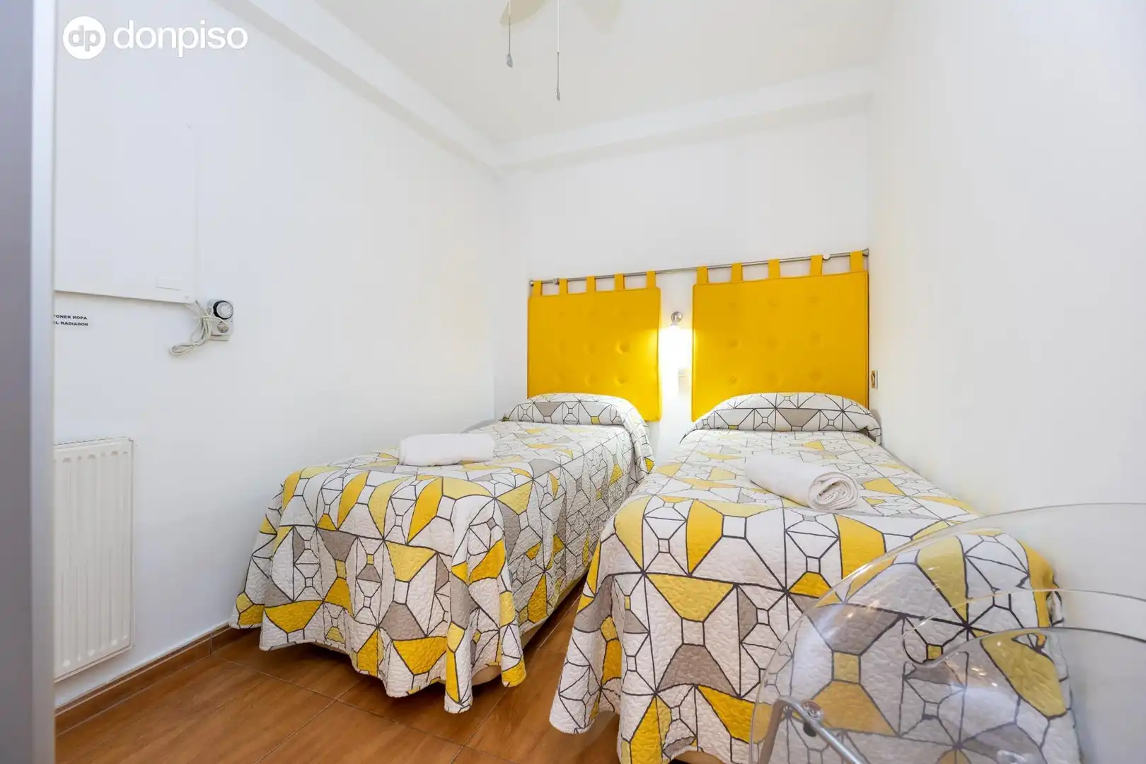 Habitación de Casa o chalet en venta en Granada con Jardín privado, Terraza y Piscina