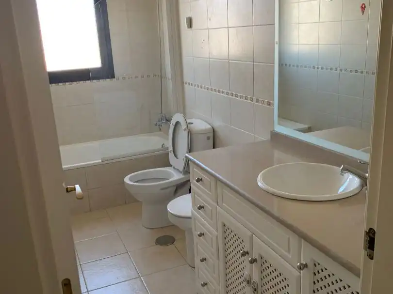 Wohnung zur Miete in Avenida de Camilo José Cela, 17, Guindalera