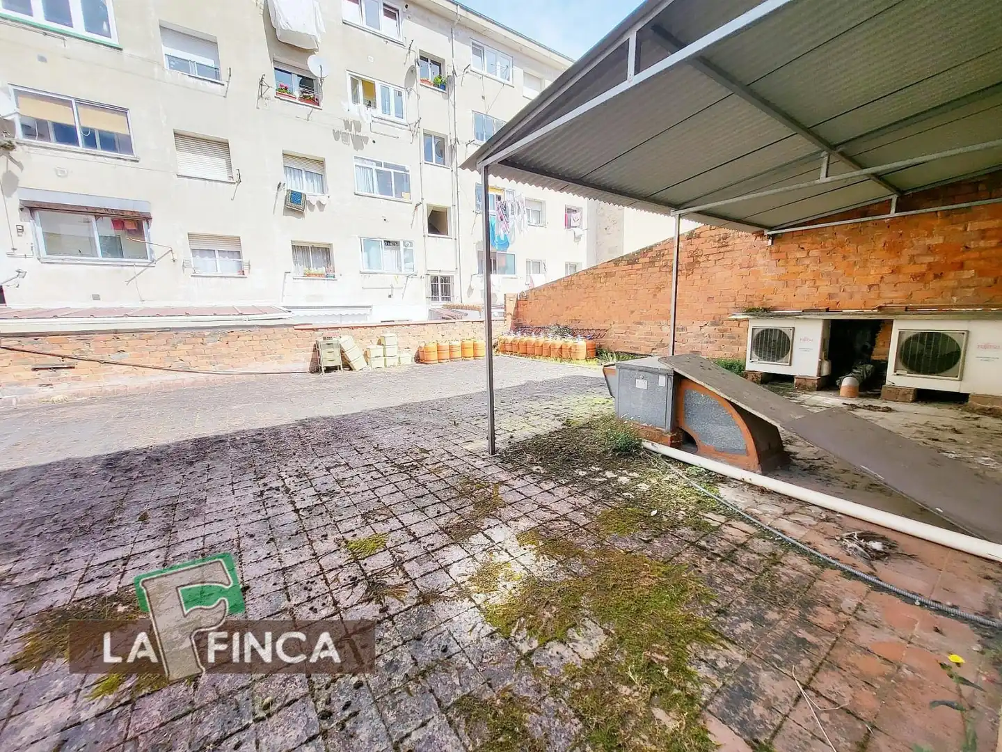 Parking de Edificio en venta en Pravia