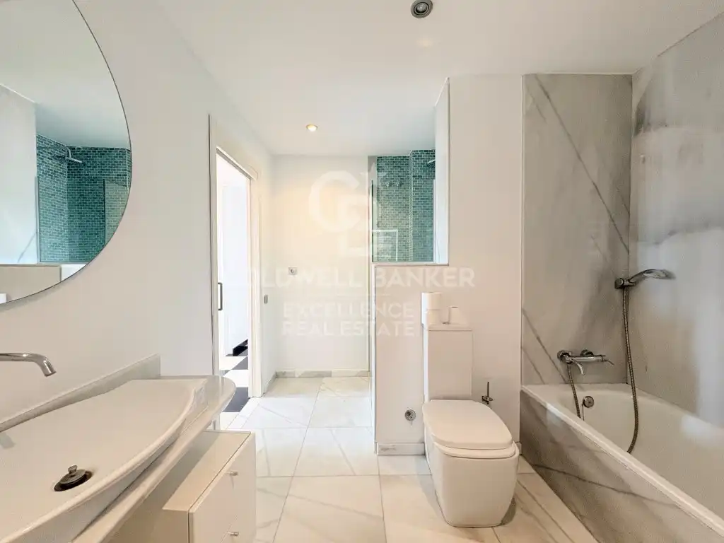 Baño de Piso de alquiler en Valencia con Terraza