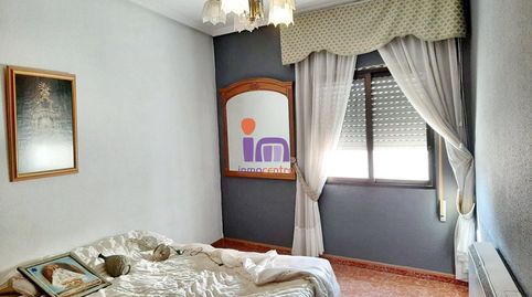Casa con Local en venta en Santa Cruz De Mudela, 4 dormitorios., imatge 3
