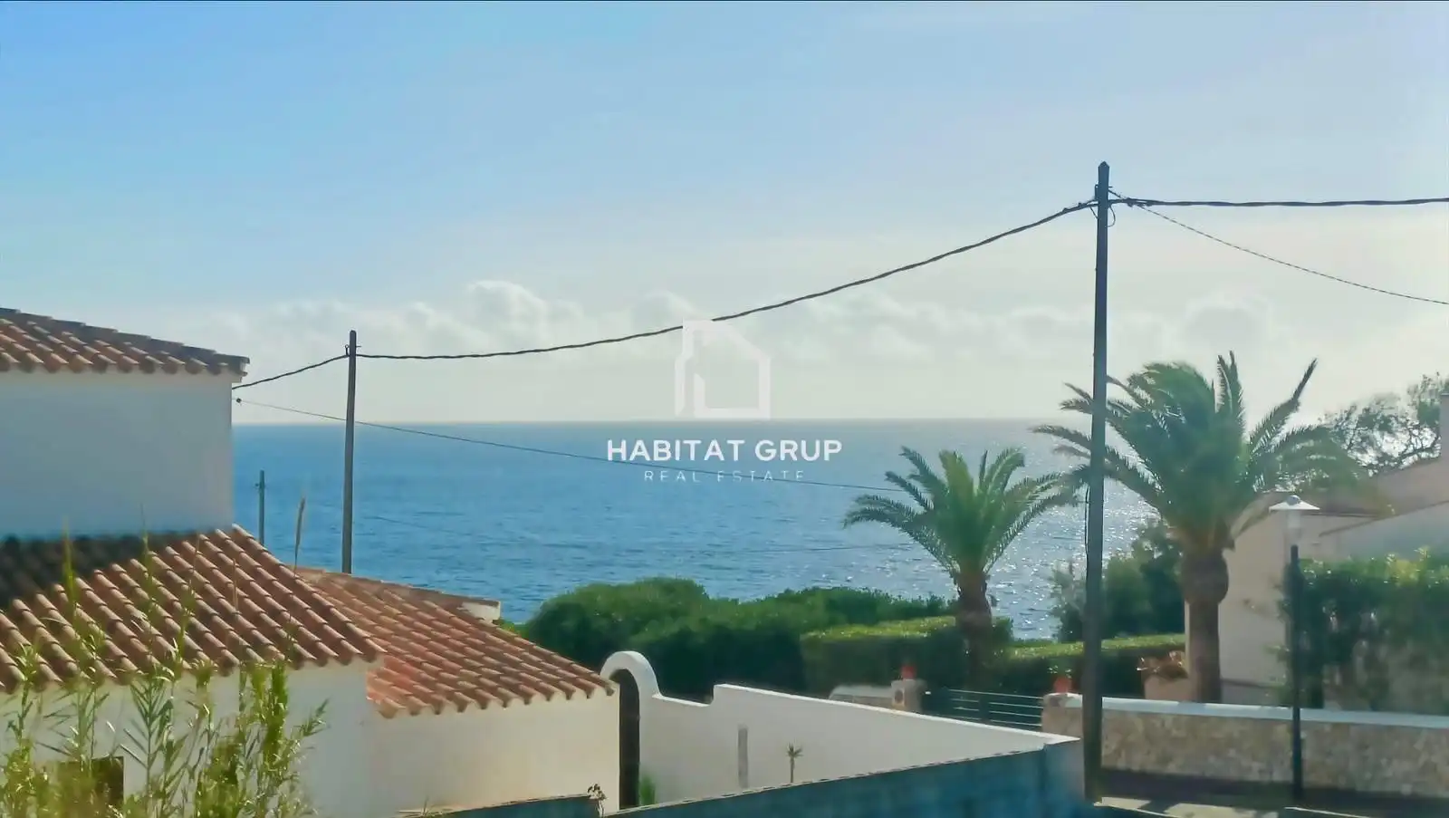 Einfamilien-Reihenhaus zum Verkauf in Sant Lluís mit Heizung, Privatgarten und Terrasse