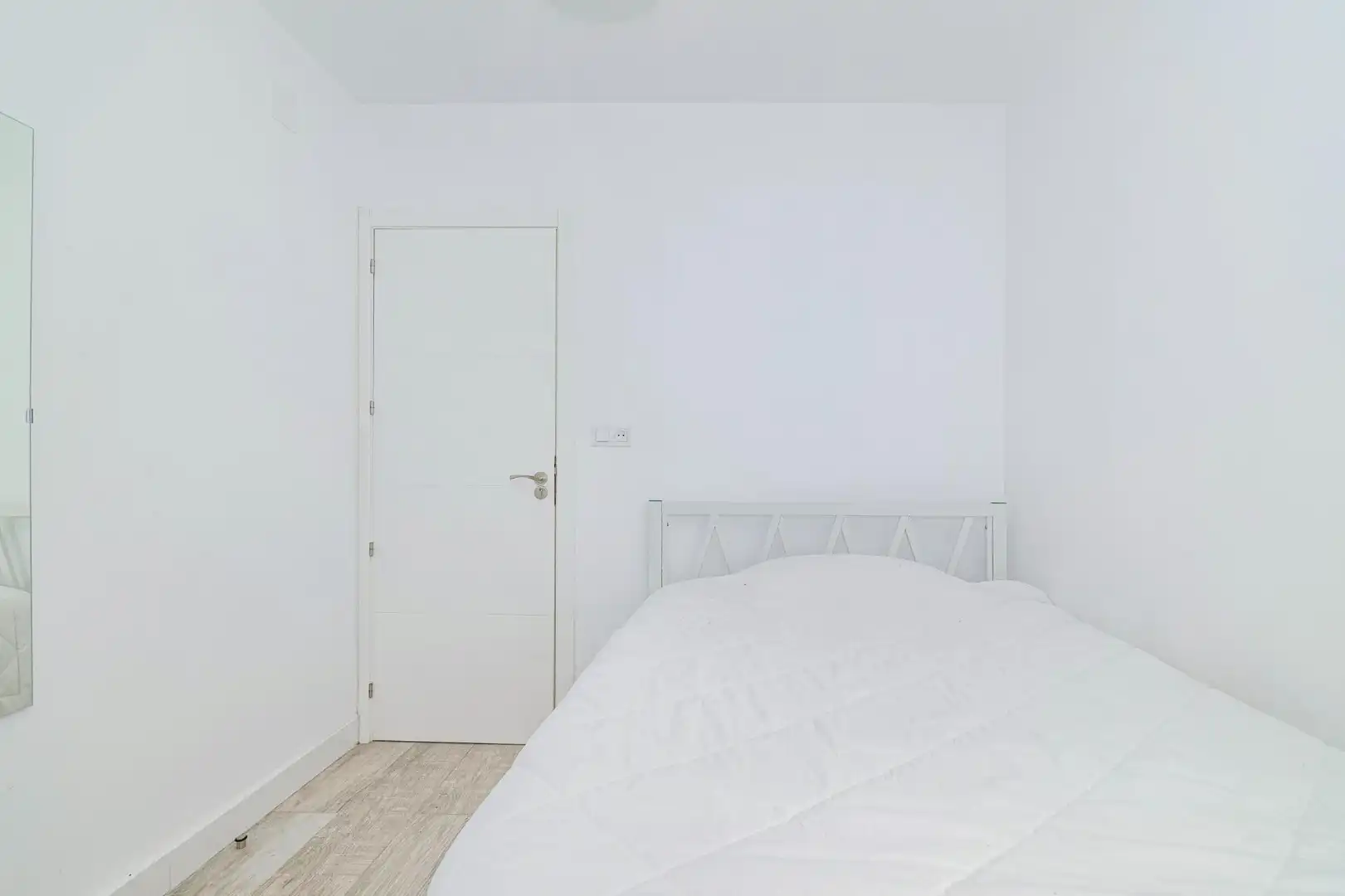 Bedroom of Flat for sale in Granada  with Air Conditioner, Private garden and Terrace