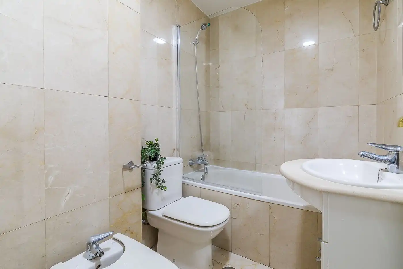 Wohnung zur Miete in Calle Robledo, Valdeacederas