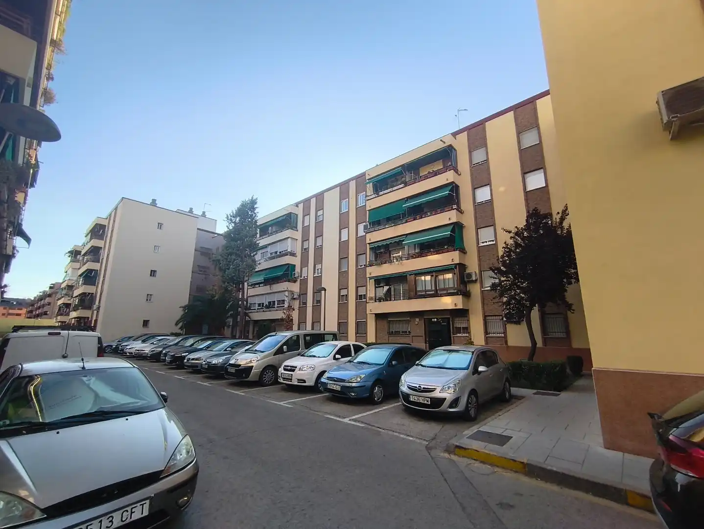 Vista exterior de Pis en venda en Pinto amb Calefacció i Traster