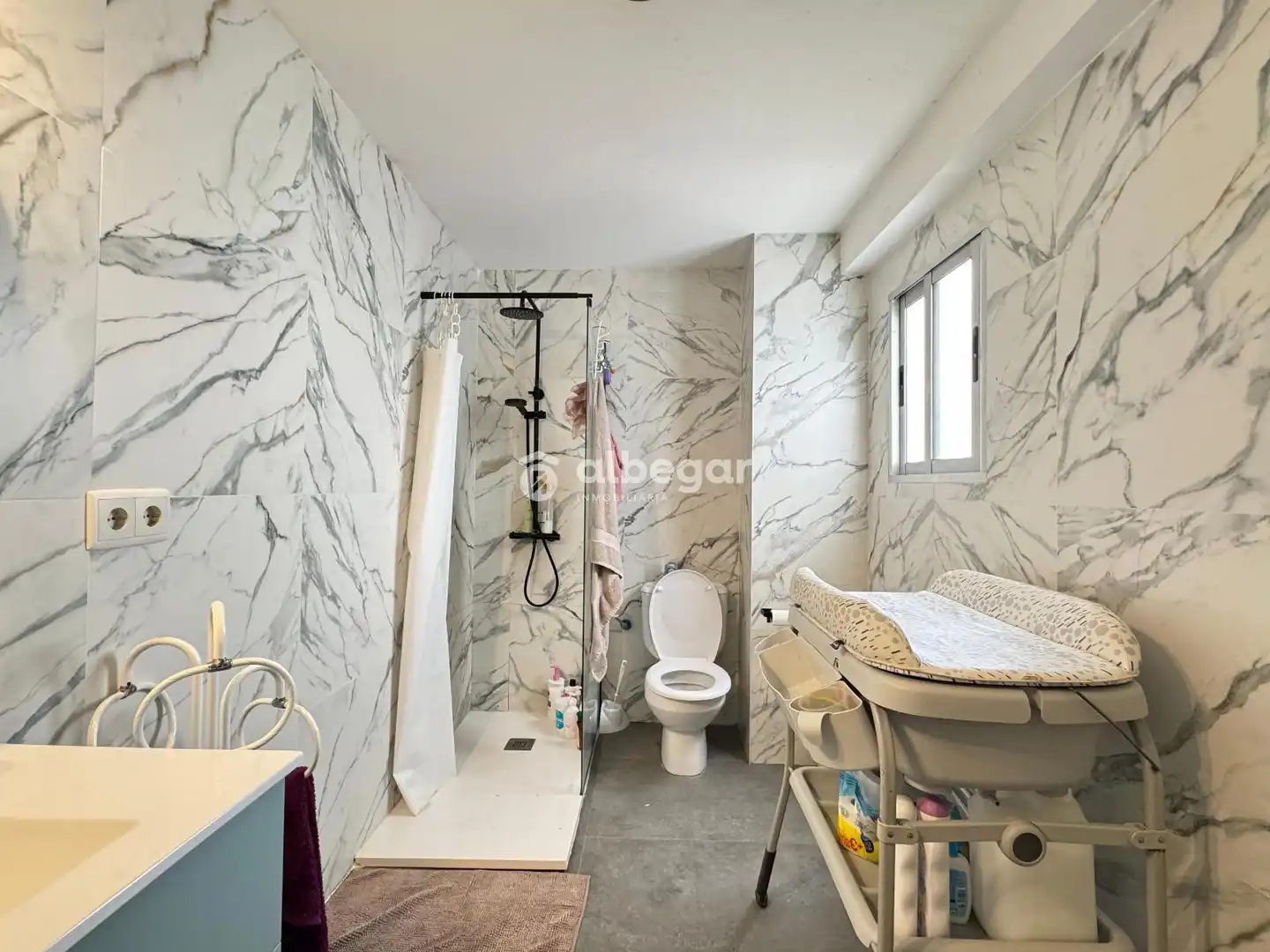 Bathroom of Flat for sale in Paiporta  with Terrace and Furnished