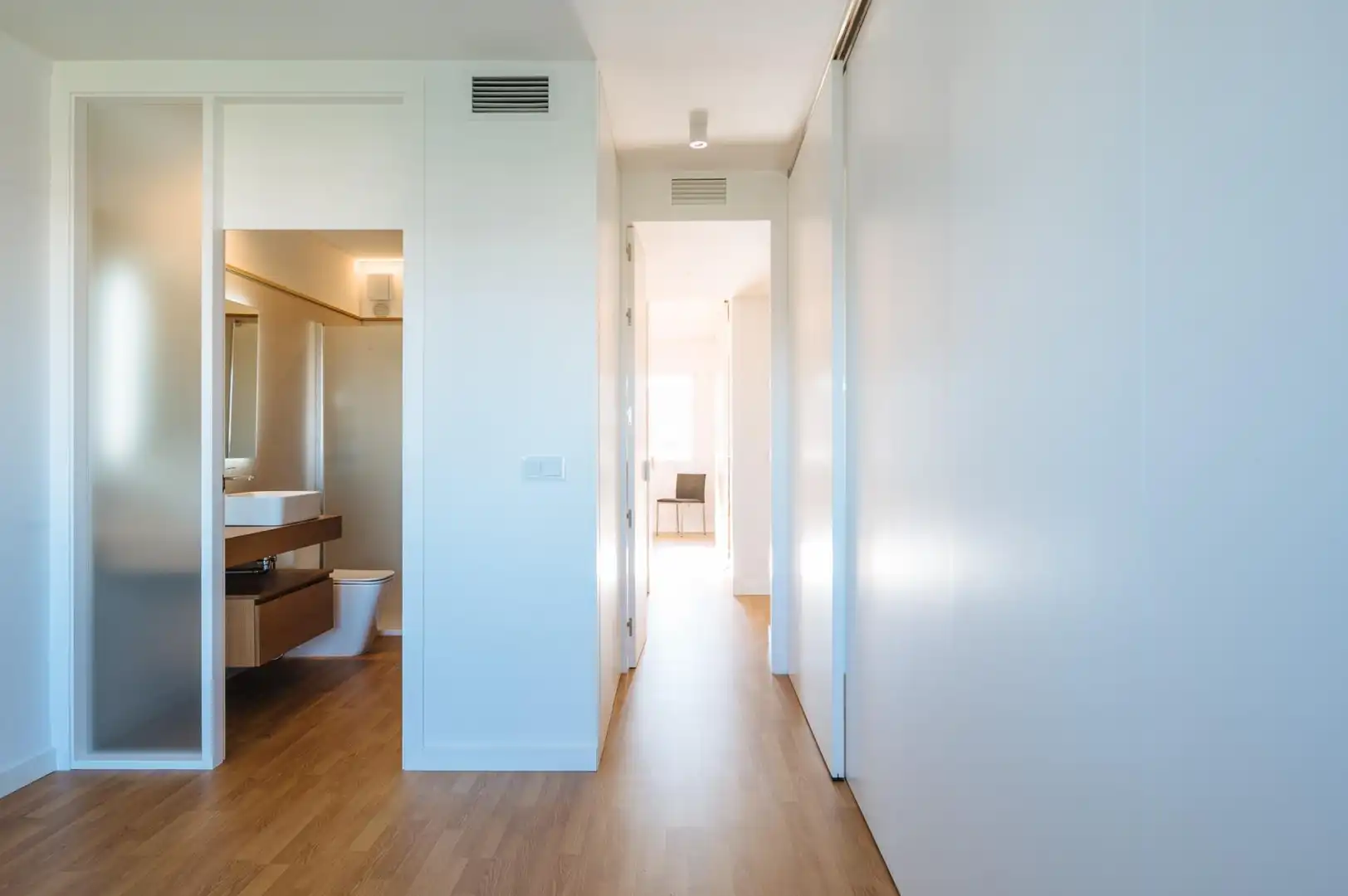 Flat for rent in Sevilla  with Air Conditioner and Furnished
