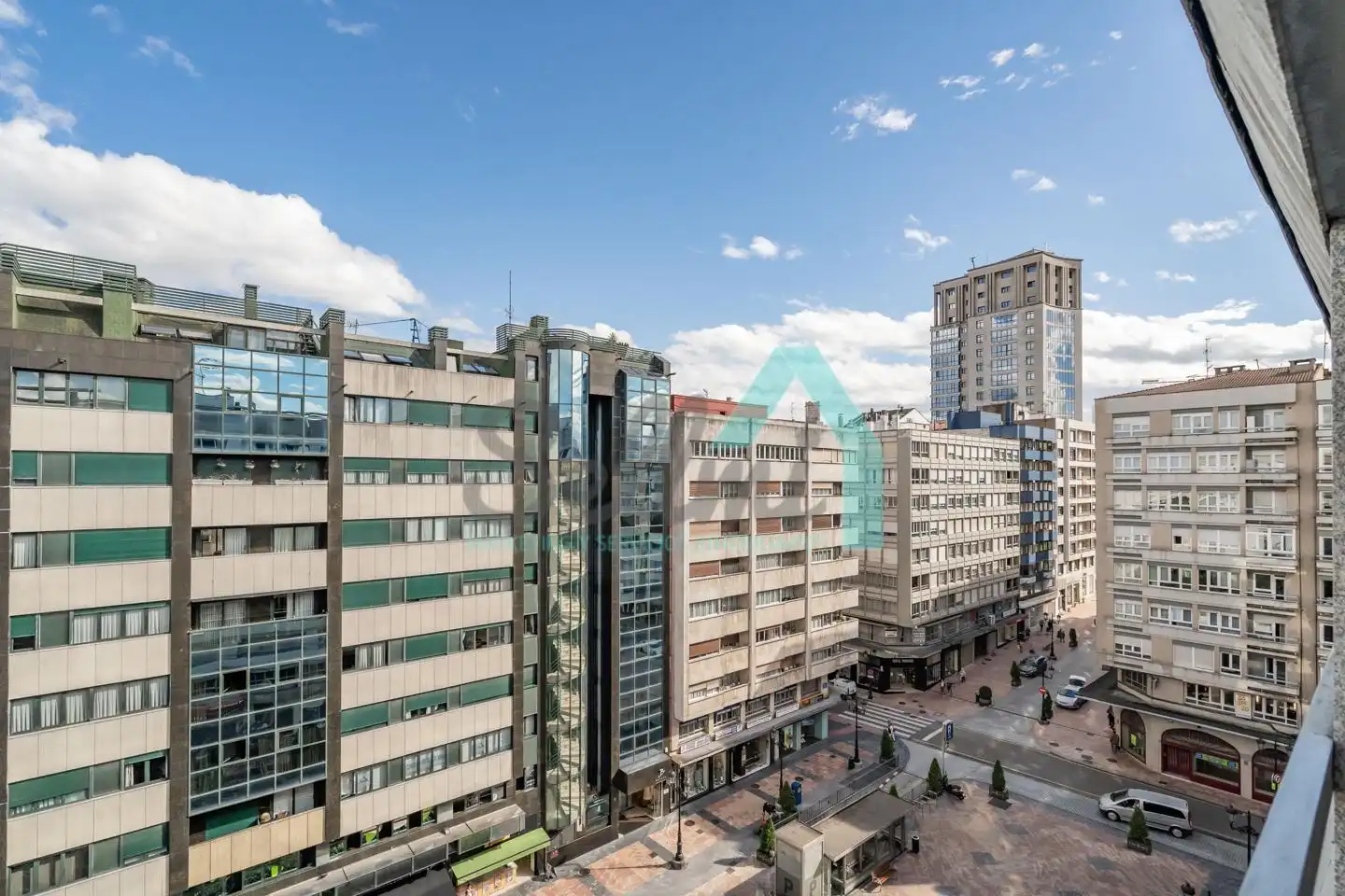 Vista exterior de Piso de alquiler en Oviedo  con Calefacción y Amueblado